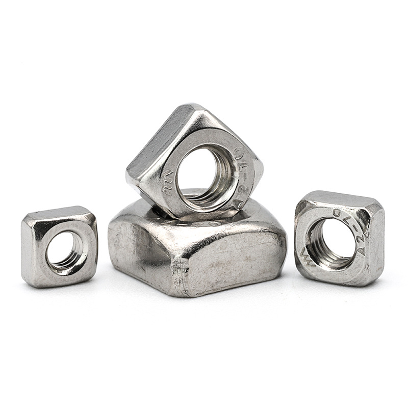 Λεπτά τετράγωνα καρύδια